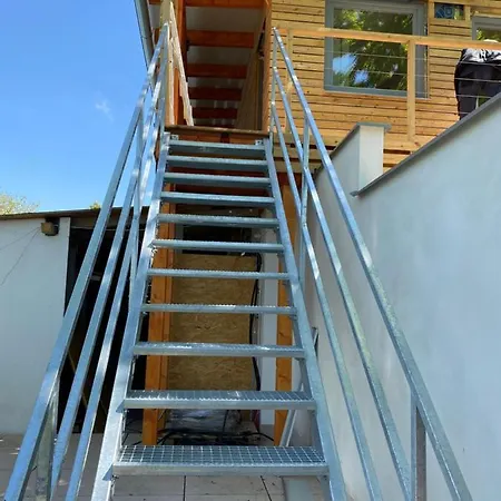 - E - Vyhlidka Nad Rekou * Zdiby