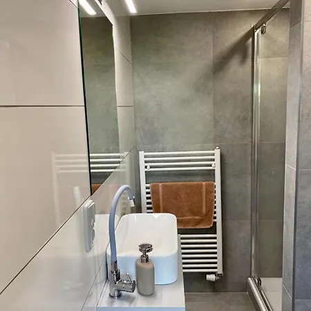 - E - Vyhlidka Nad Rekou *