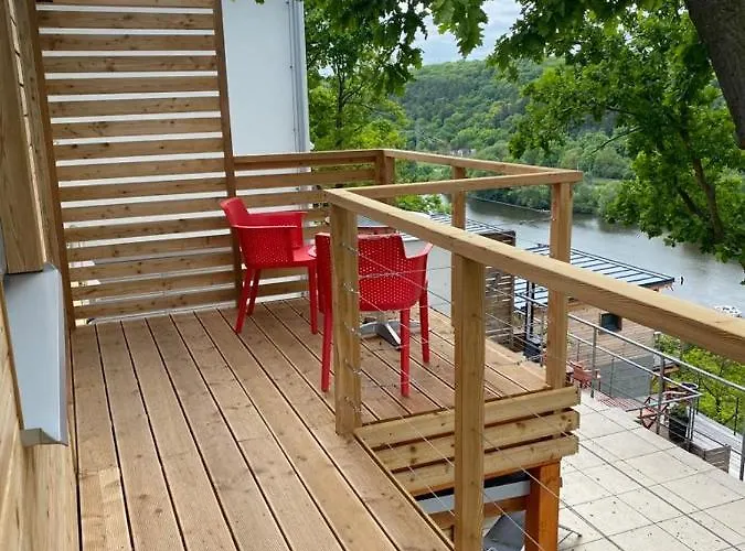 - E - Vyhlidka Nad Rekou * Zdiby