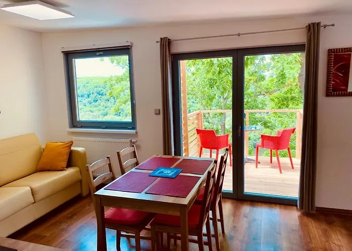 - E - Vyhlidka Nad Rekou Lodge Zdiby