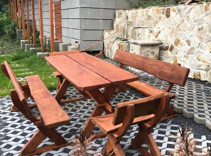 - E - Vyhlidka Nad Rekou بيت خشبي *