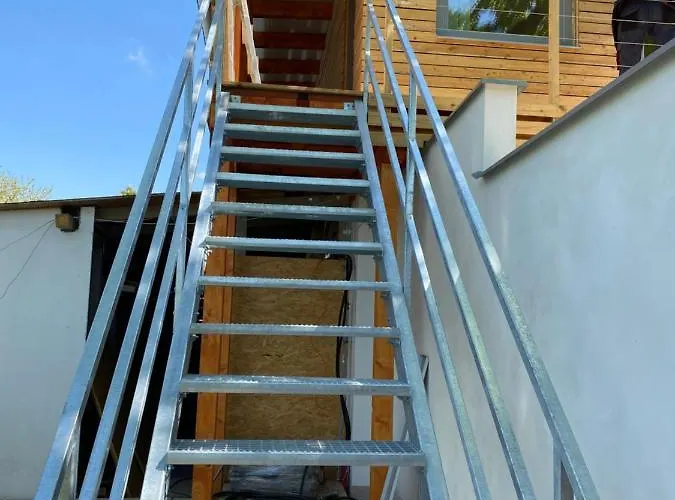 - E - Vyhlidka Nad Rekou * Zdiby