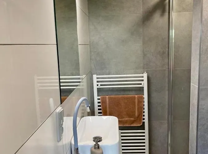 - E - Vyhlidka Nad Rekou *