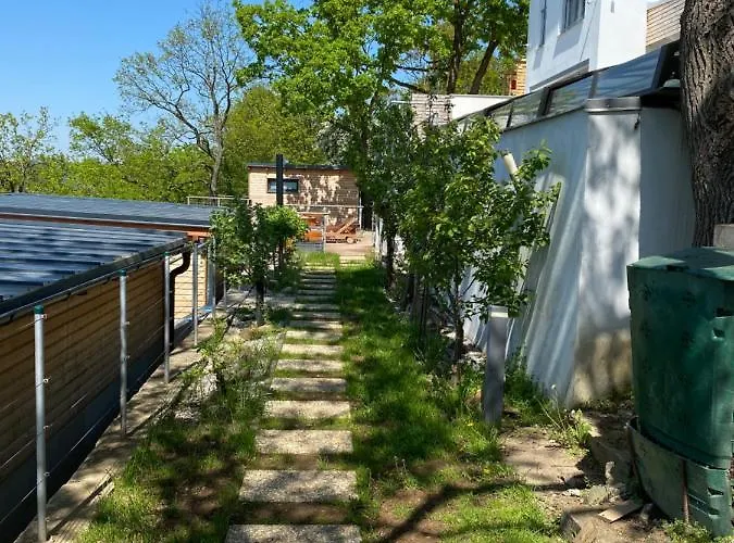 - E - Vyhlídka Nad řekou Lodge Zdiby